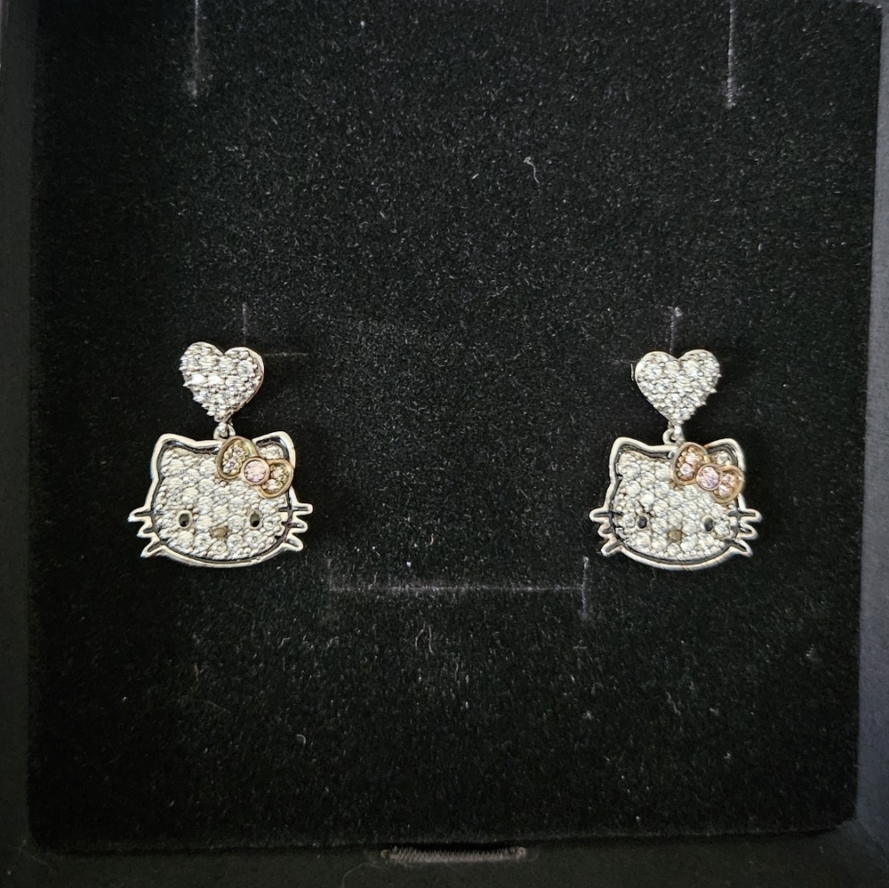 Hello Kitty Vintage Diamonique Heart 925 Sterling Silver Earrings